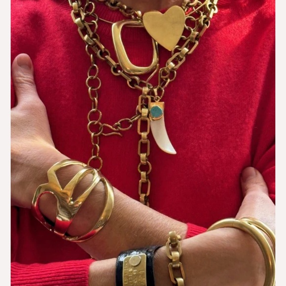 Gold Heart Pendant Necklace - Picture 4 of 4